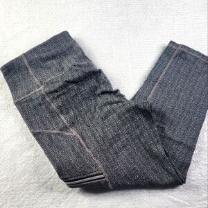 Athleta Gray Pull On Zip Pockets Activewear Capri Leggings Pants Size Medium